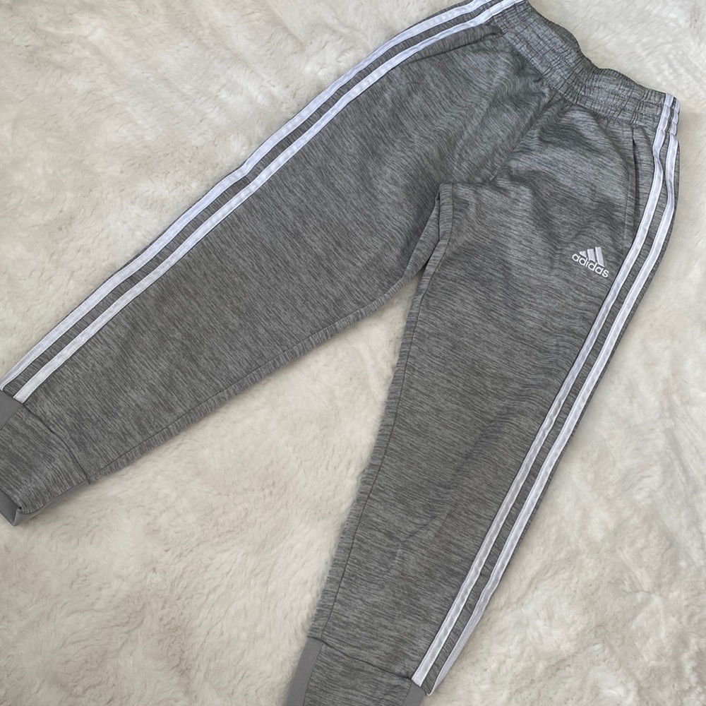 Gray ADIDAS Boys Sweatpants Size 8 (S)